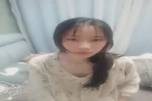 高级脸女神自拍泄密  背景图片