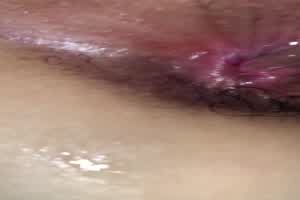 小母狗自慰根本停不下来，水流成河  背景图片