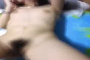 超级大渣男把女友泄密传到全网  背景图片