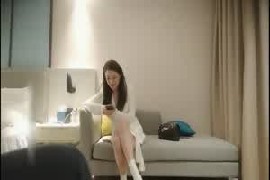 高颜值女神酒店约啪 白色连衣裙丰腴肉感  情趣吊带倒立舔吸鸡巴刺激啪啪操穴  背景图片