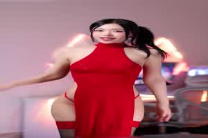 meriol红旗袍黑丝大长腿整个母狗姿态高清自慰欠操  背景图片