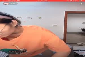 抖音快手走光系列-故意走光装无辜  背景图片