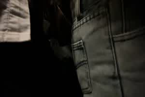 地铁露鸟飞机侠  背景图片