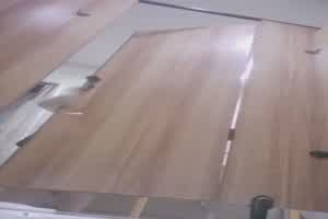 六月末最新流私房大神极品收藏❤️商场女厕全景后拍系列⭐⭐⭐清一色都是年轻小姐姐，美穴近在咫尺 (2)  背景图片