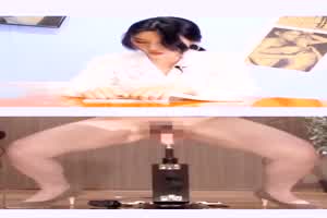 忍耐力挑战朗读文字发出呻吟！  背景图片