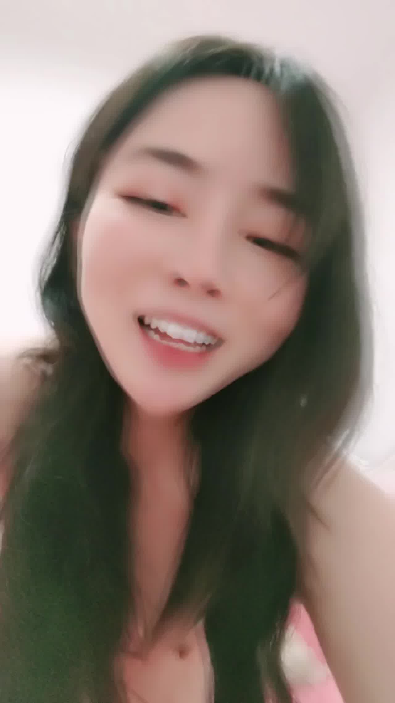  小夫妻都是社会人压力大就做爱 的剧照10