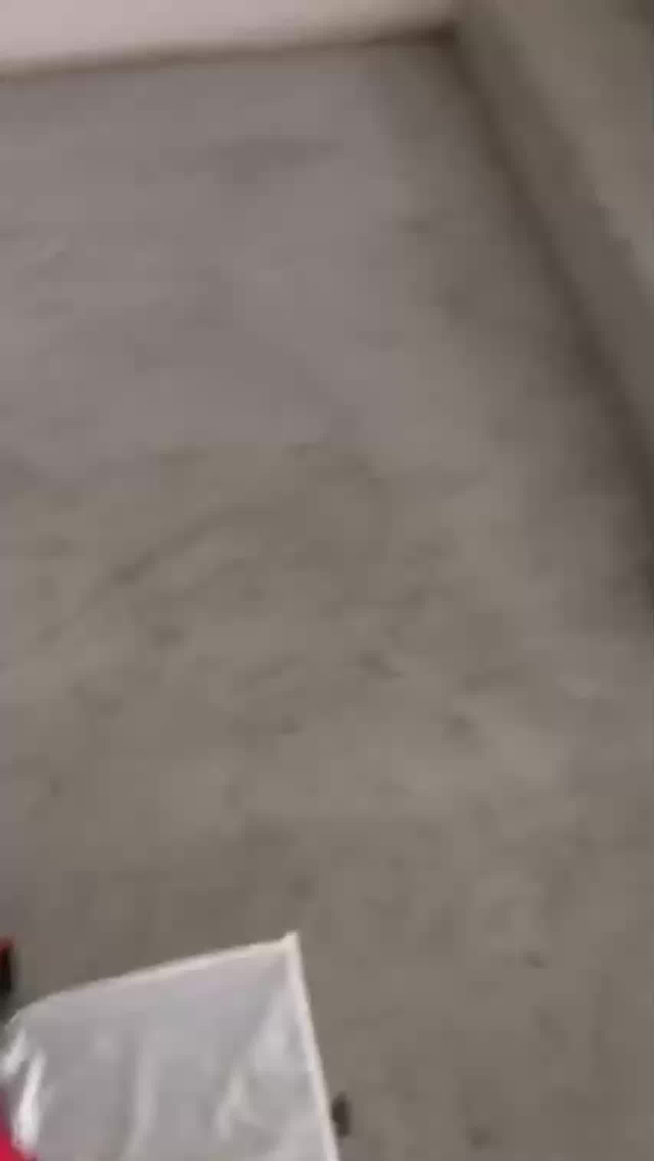  女友喝尿后帮我口交 的剧照6