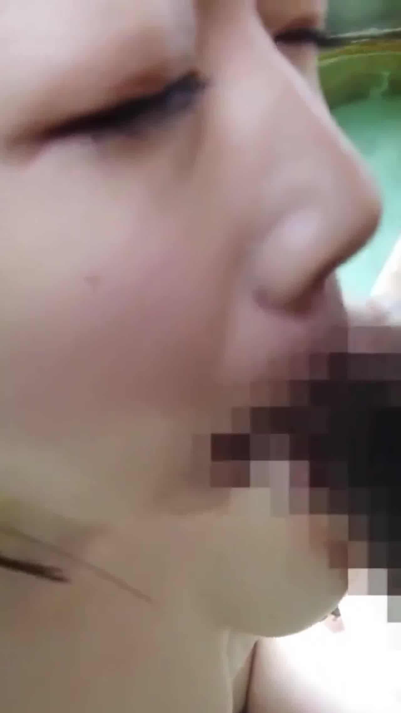  兄妹做爱哥哥干可爱的亲妹妹 的剧照8