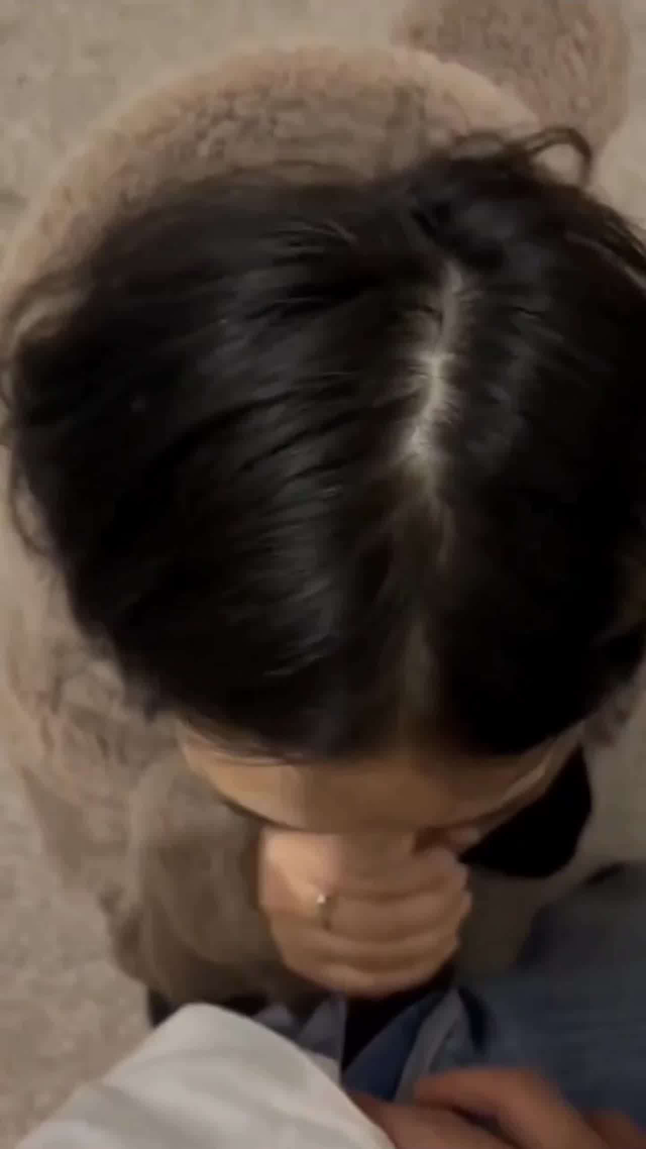  哺乳期少妇背夫偷汉，视频曝光 的剧照5