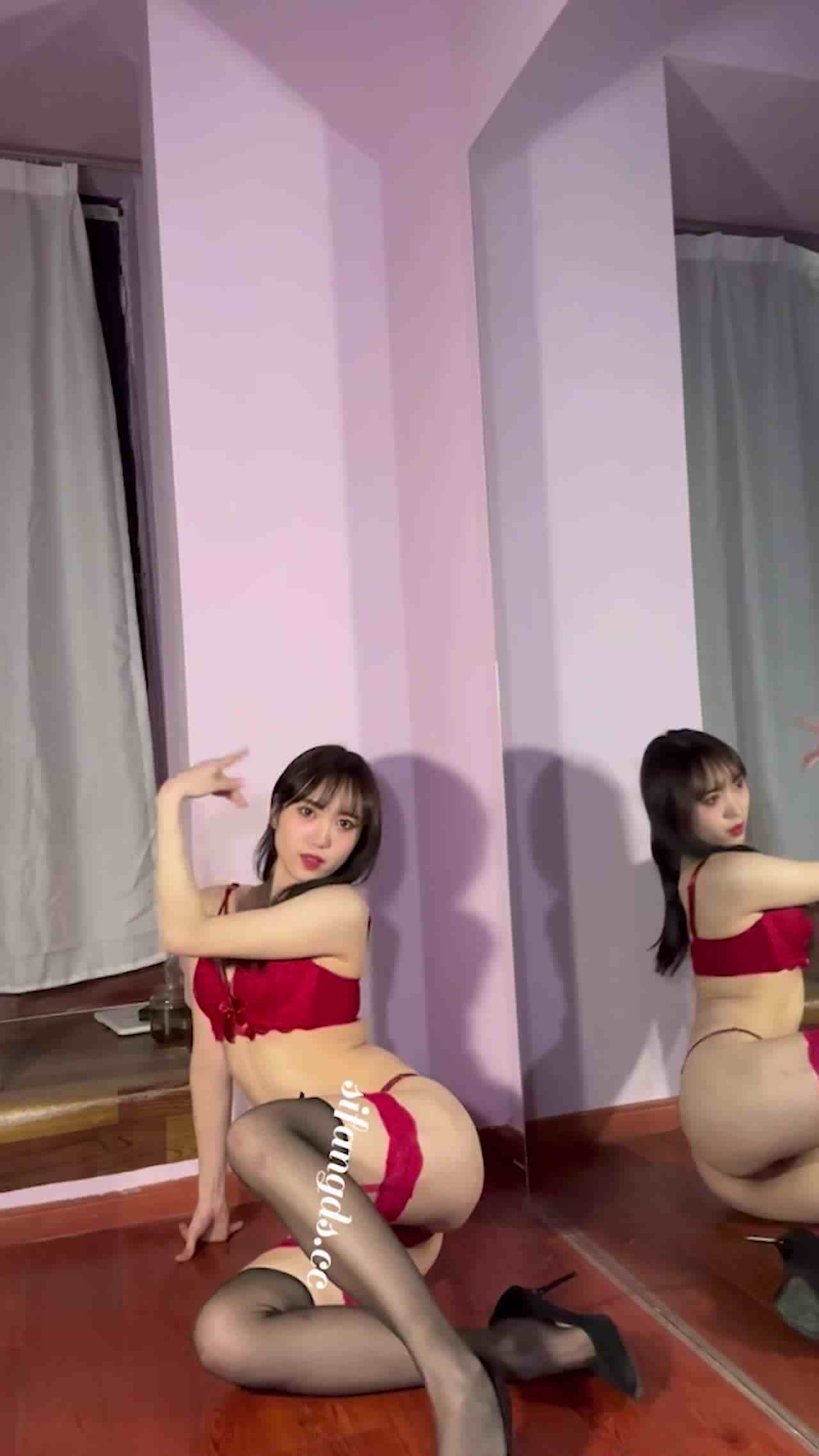  想看看接下来会发生什么吗 的剧照1