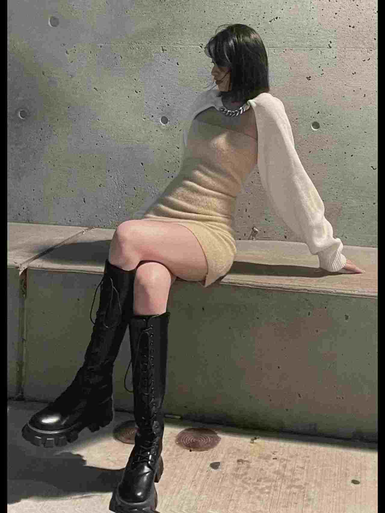  反差美女被操的翻白眼 的剧照3