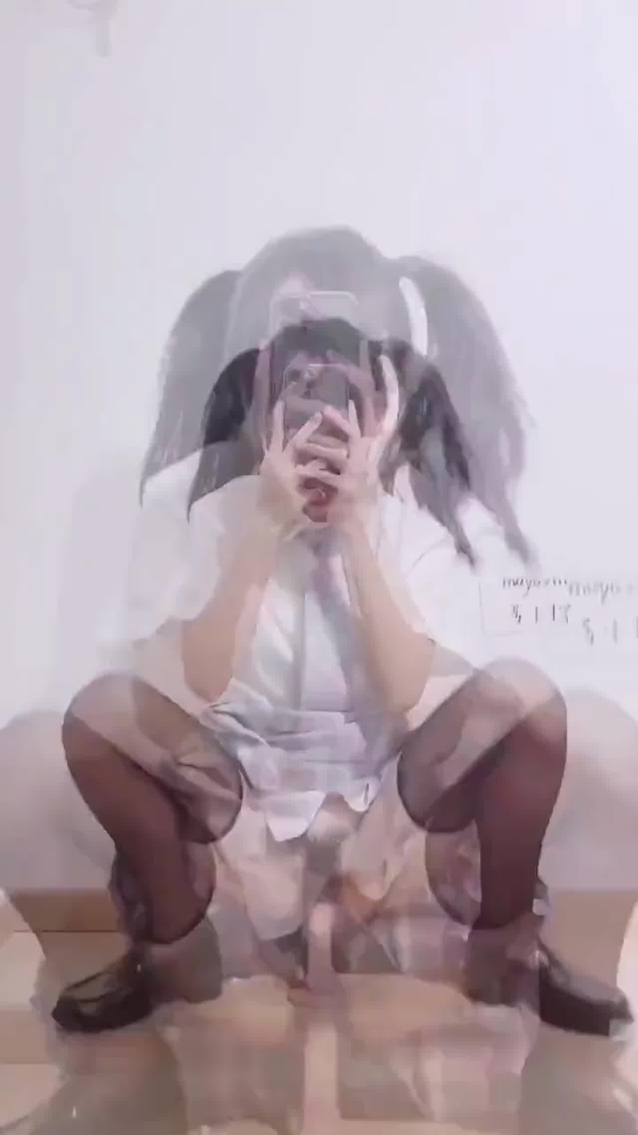  苏小柠 双马尾萝利不是白虎 的剧照7