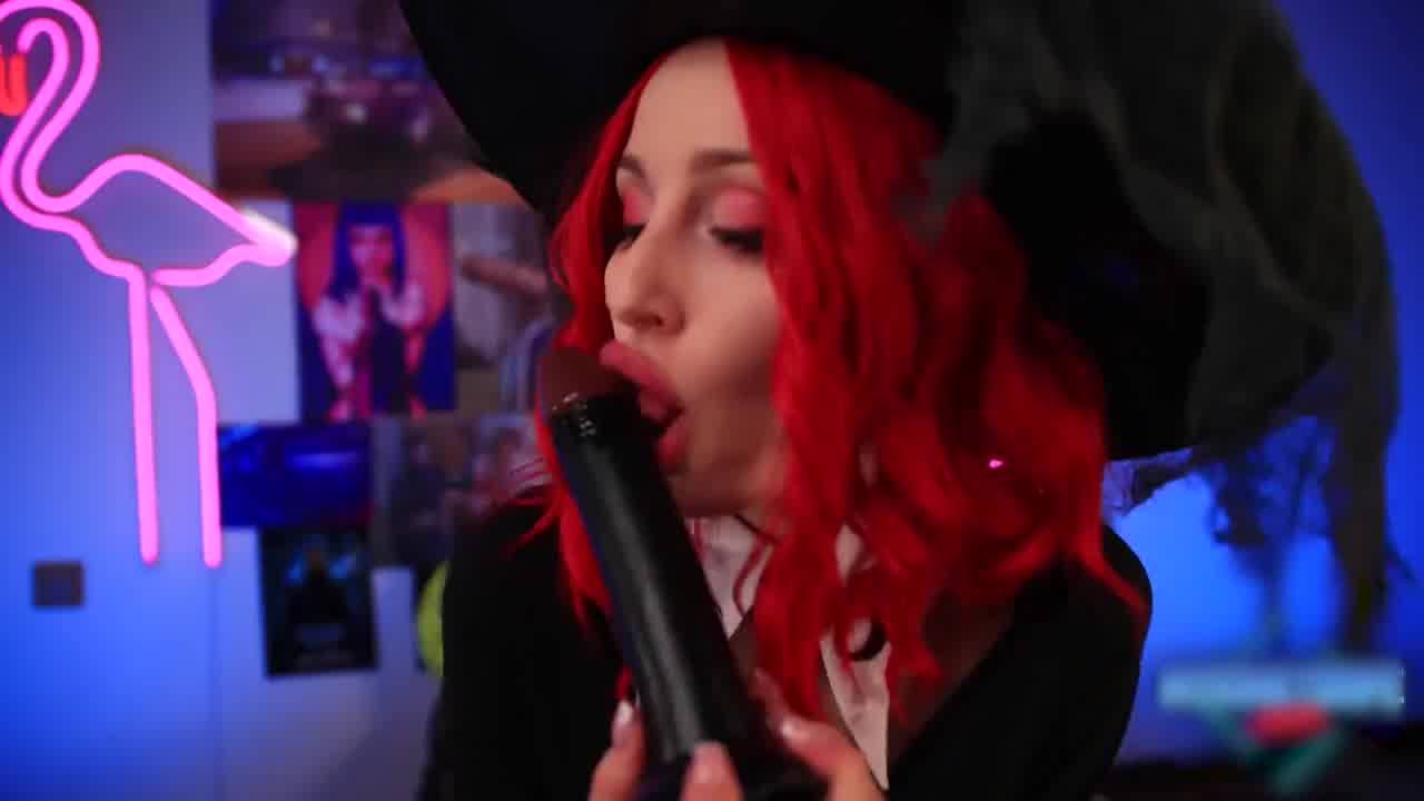  今晚让性感丝袜女巫一起过圣诞吧 的剧照10