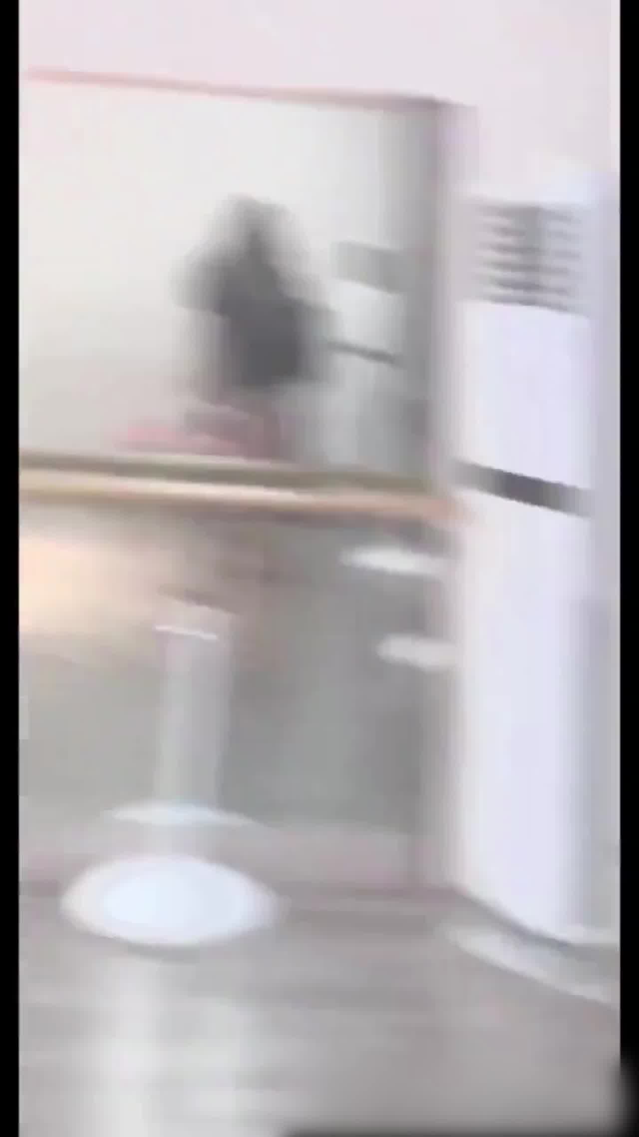  我的妈呀 他有鸡鸡阿 的剧照3