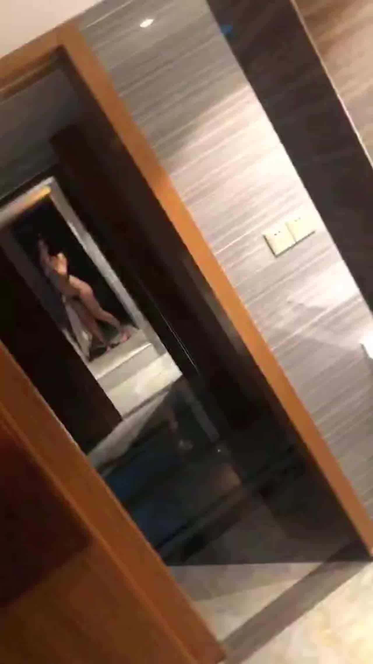  微胖小巨乳 的剧照1