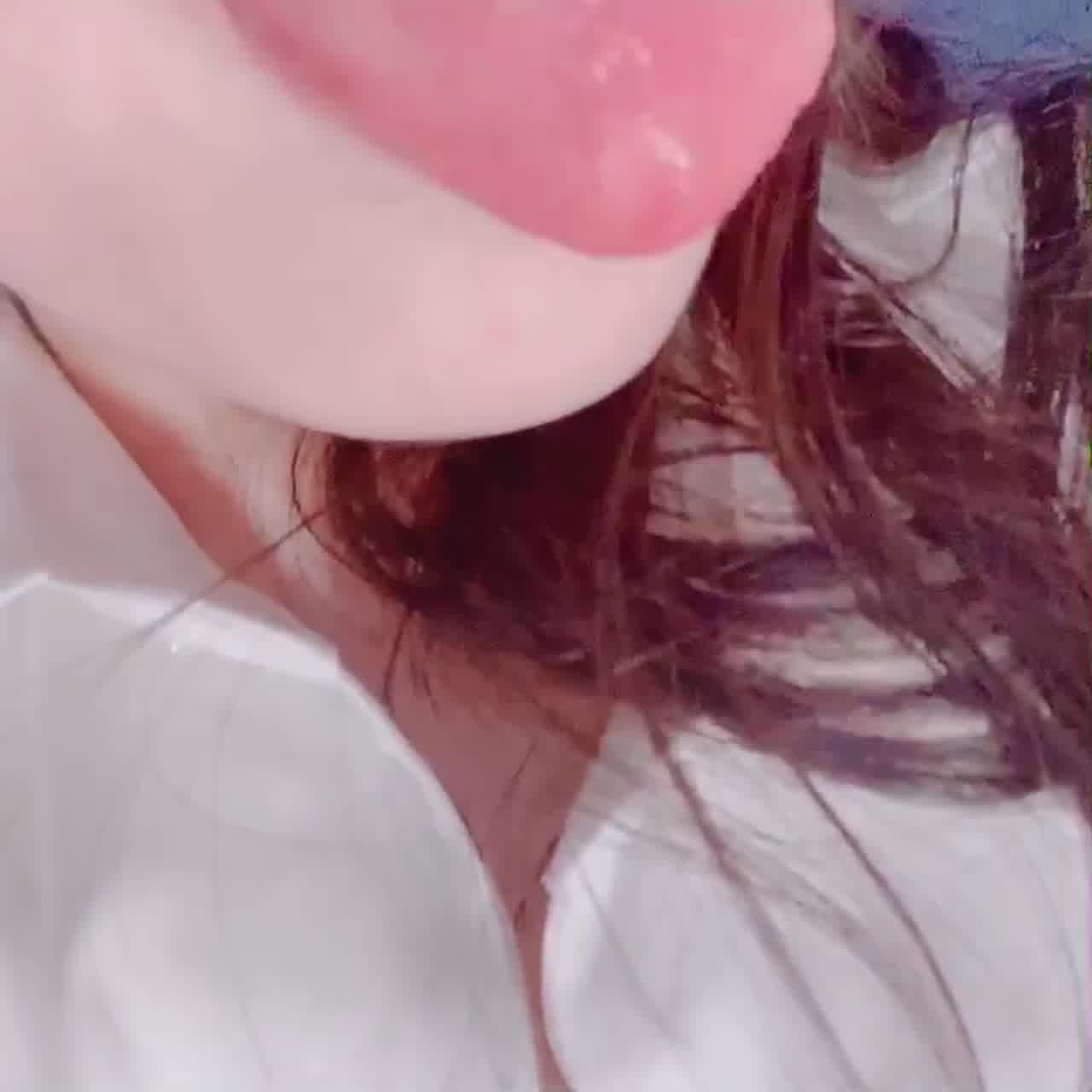  原创 学院女神跳蛋插B手指抠菊花 的剧照4