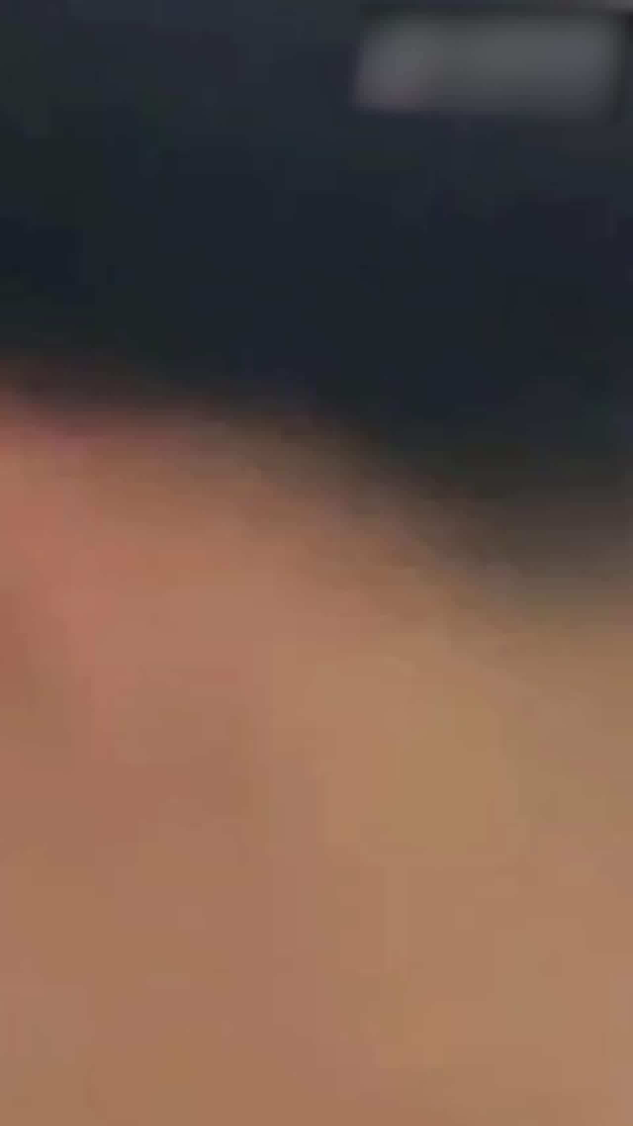  吃瓜爆料，女生分手受刺激裸体炮男生宿舍打砸 的剧照10