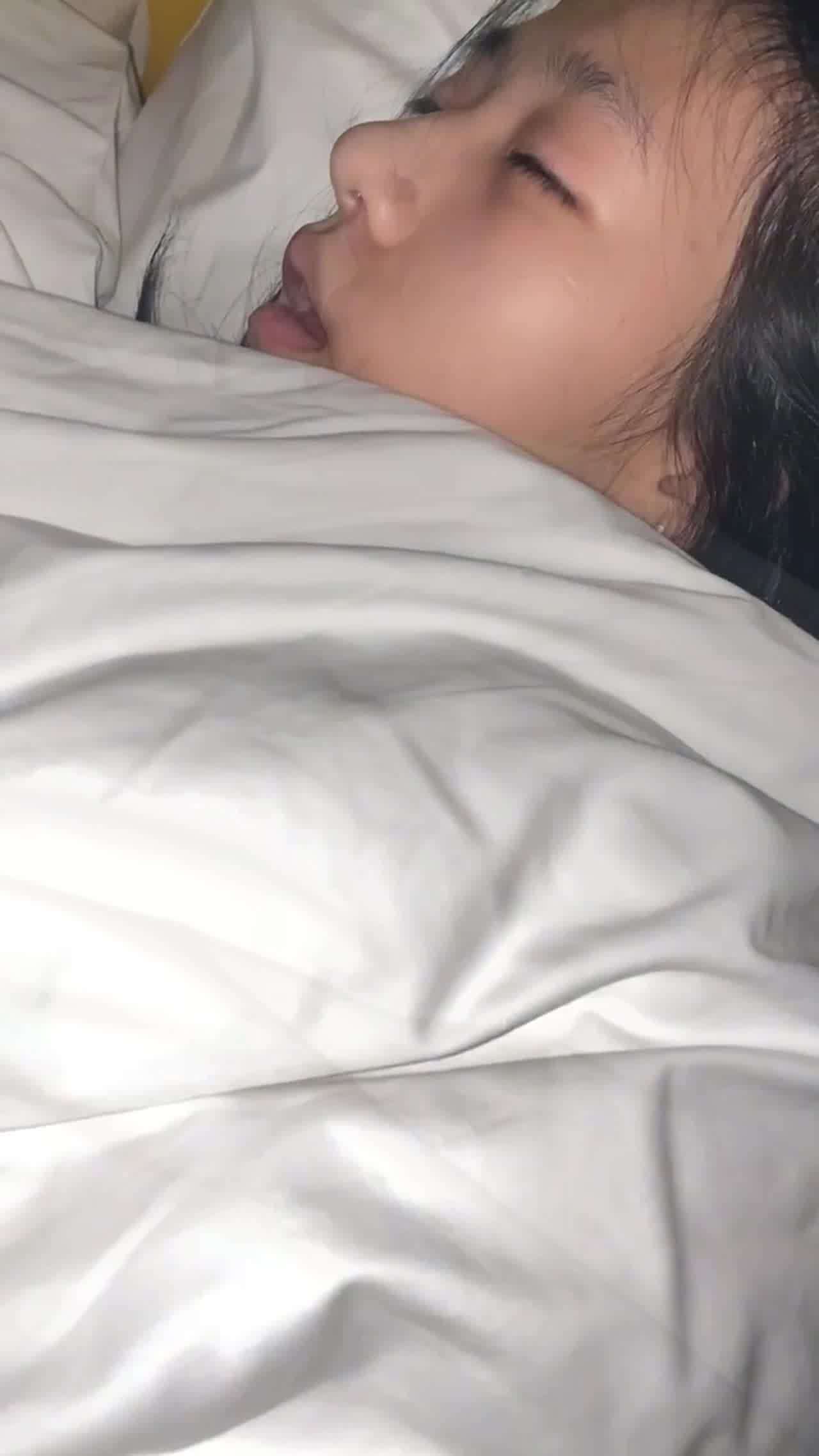  睡着让你为所欲为 的剧照3