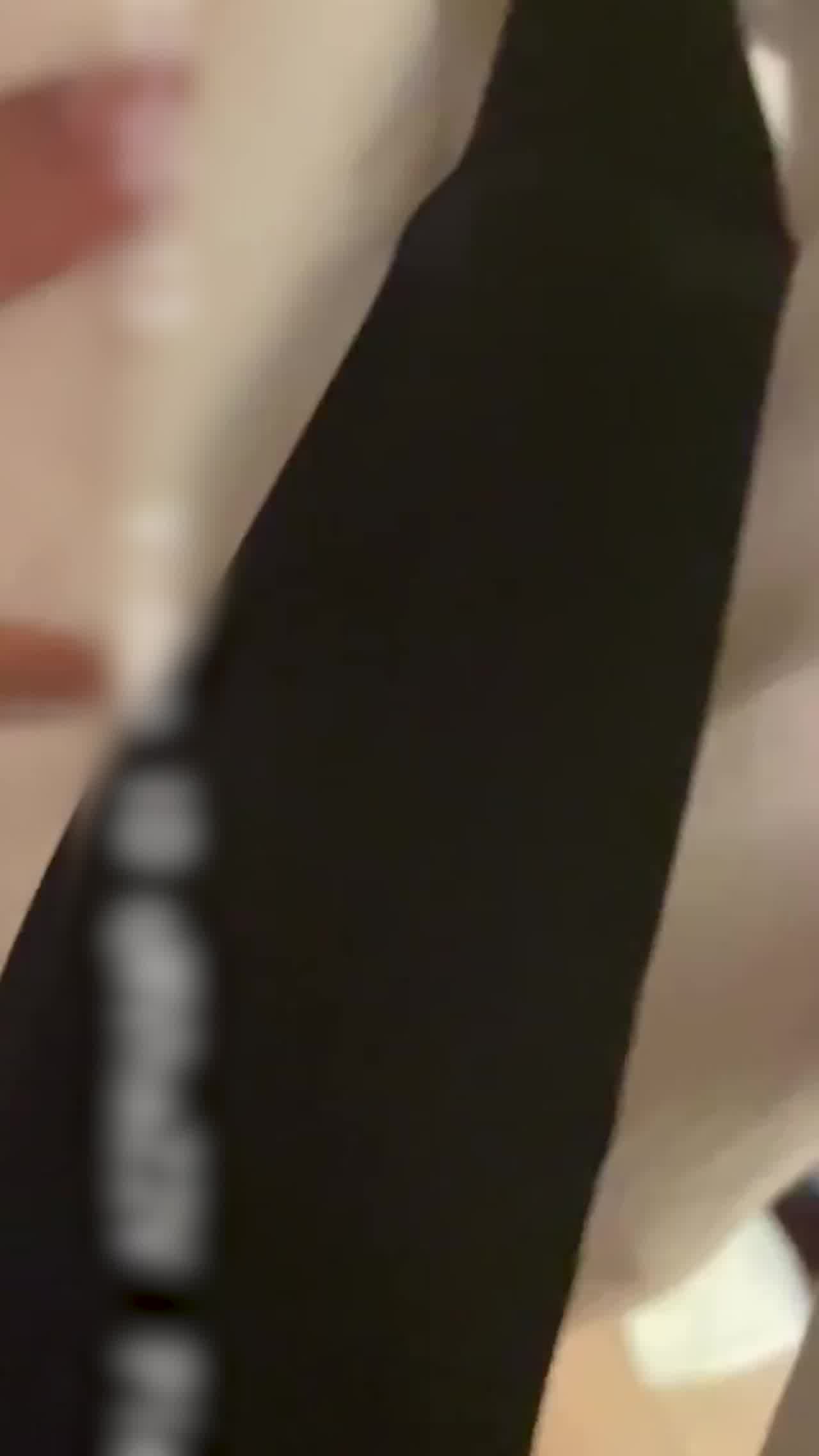  露脸白丝眼镜E奶反差罗莉续集，继续支持追更闯红灯模特 的剧照10