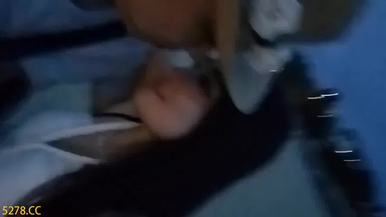  百度云泄密极品高颜值年轻小情侣旅游途中在旅馆啪啪视频流出 高清 的剧照2