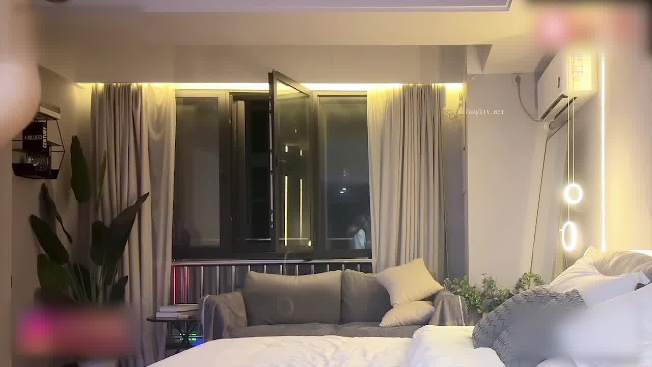  3000约操170大长腿，丰乳肥臀后入水不要太多 的剧照10